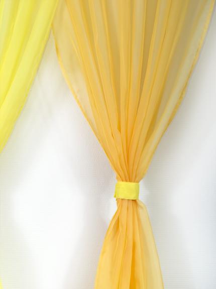 Эвери желтый